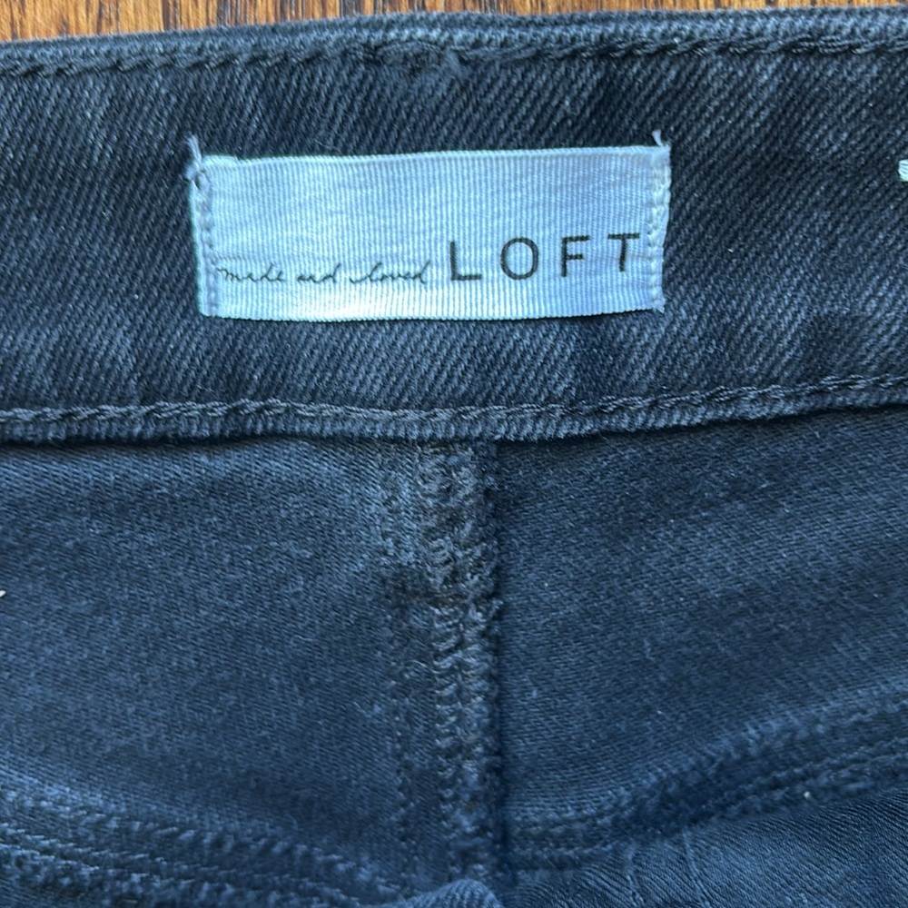 Loft black frayed hem high waist denim shorts, size 6 - Picture 2 of 6
